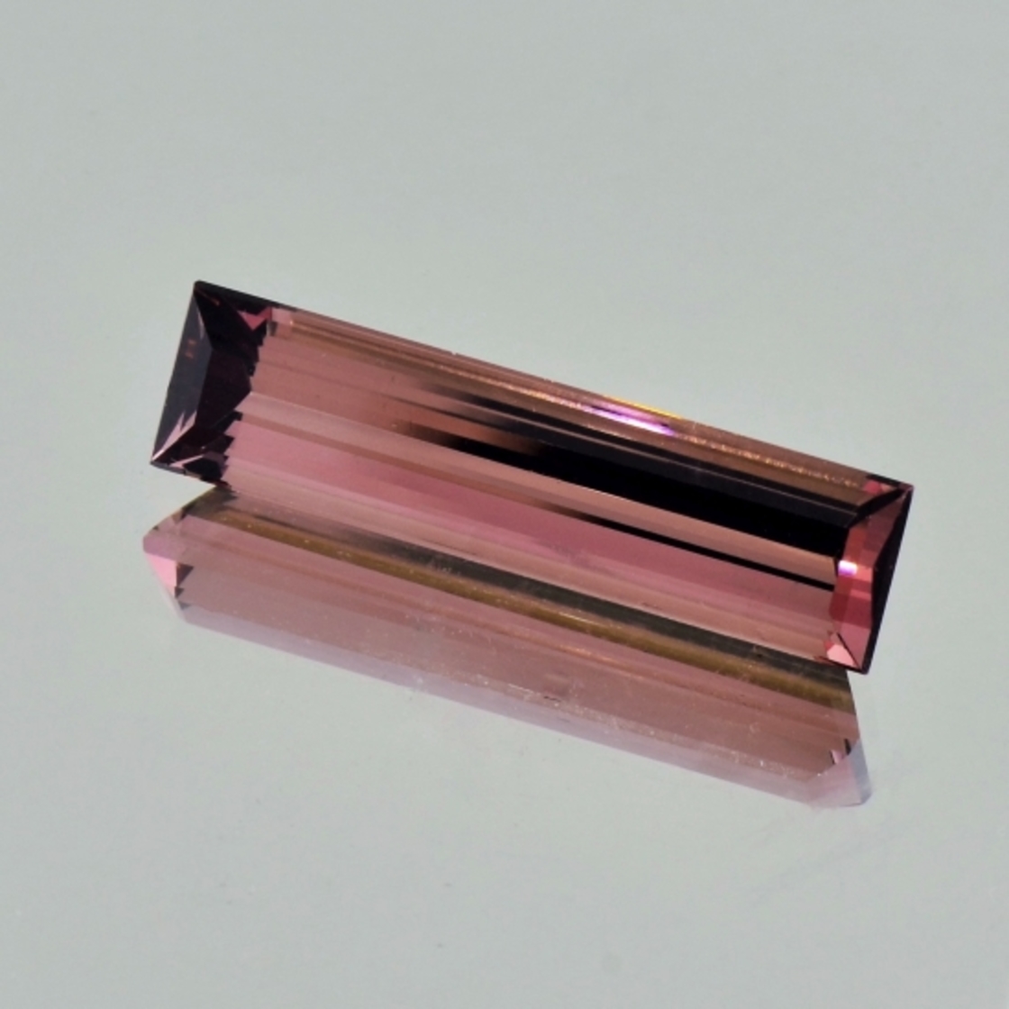 Tourmaline Baguette bräunlich-rosa 10.16 ct