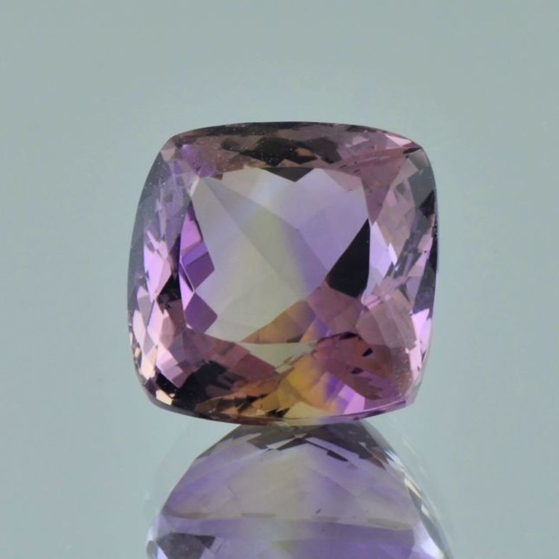 Ametrine cushion lila+gelb 28.69 ct