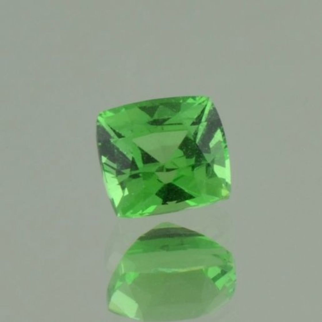 Tsavorit Granat antik grün 1,23 ct