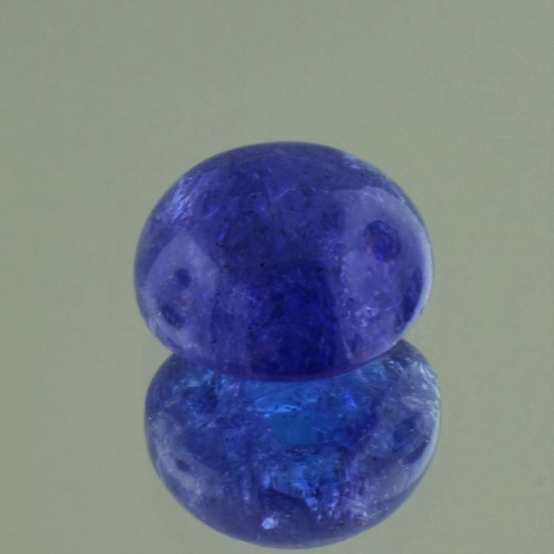 Tanzanite cabochon round blue 13.29 ct