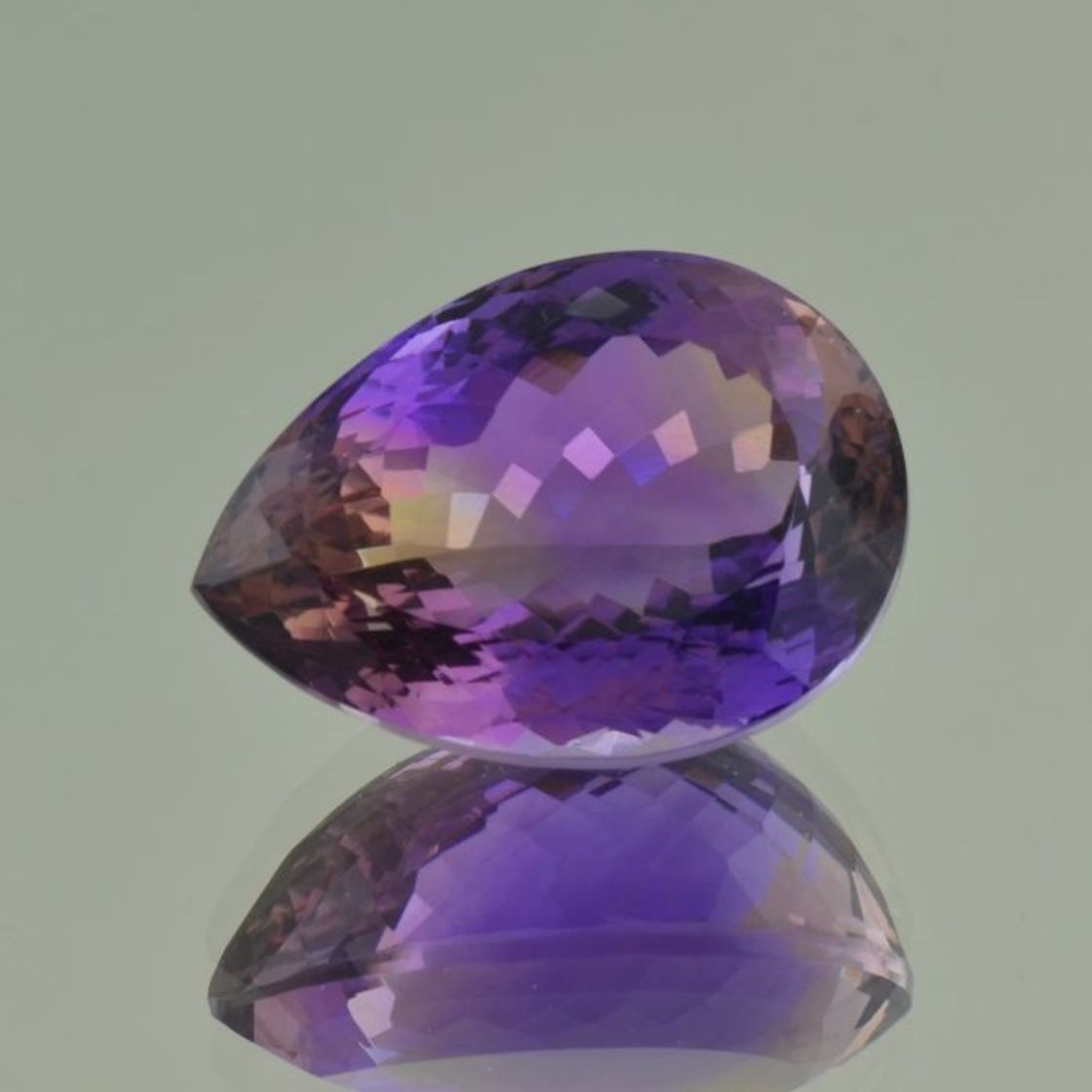 Ametrine pear violett+gelb 34.32 ct