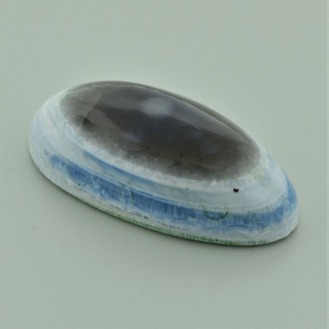 Opal cabochon oval 69.03 ct