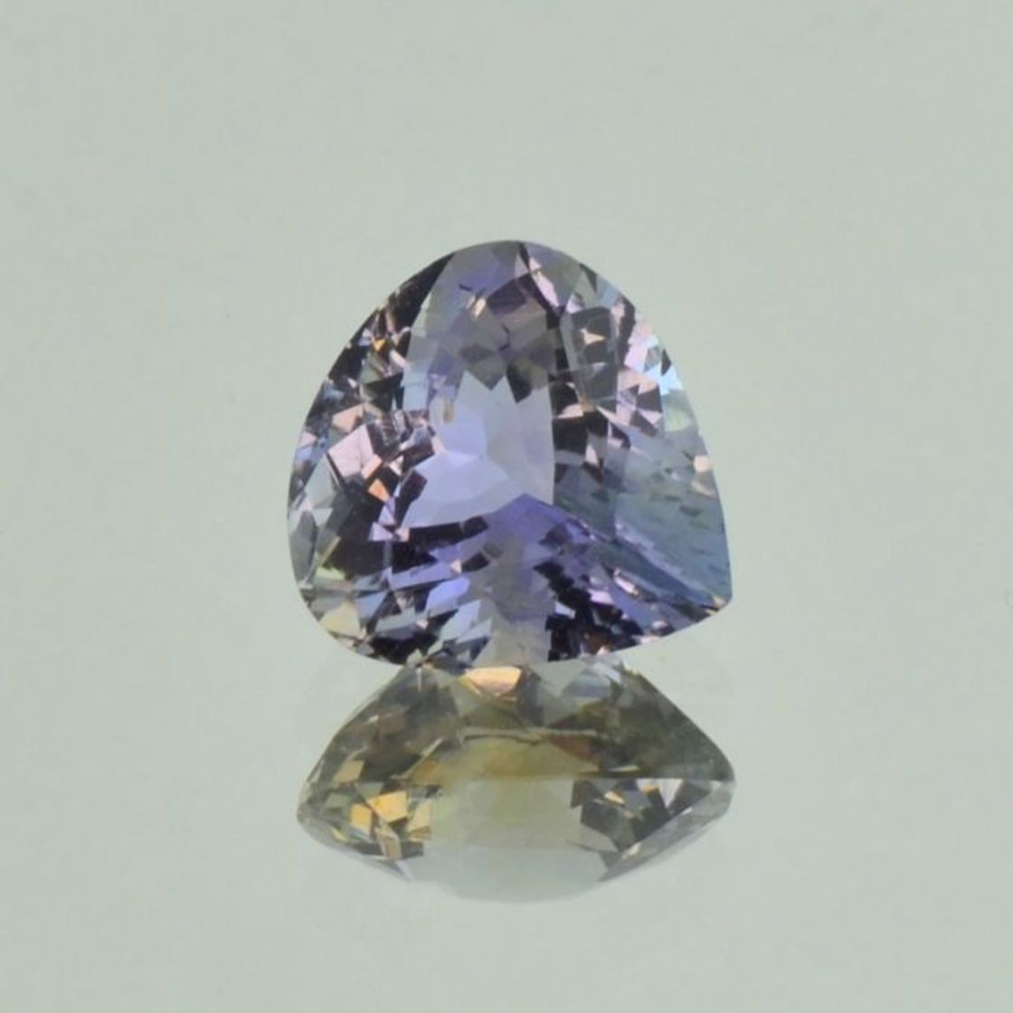 Tanzanite pear untreated 3.90 ct