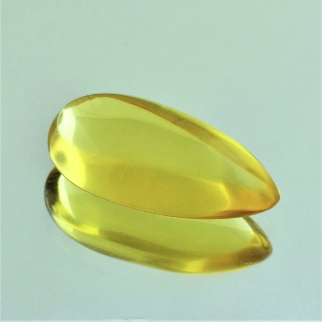 Citrine cabochon pear yellow 14.79 ct.