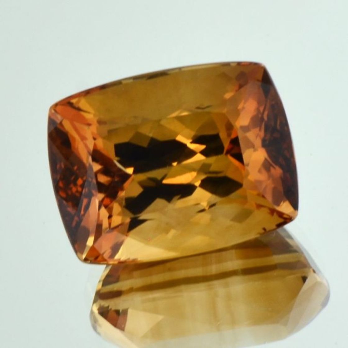 Topaz antik-rechteck orange brown 43.85 ct