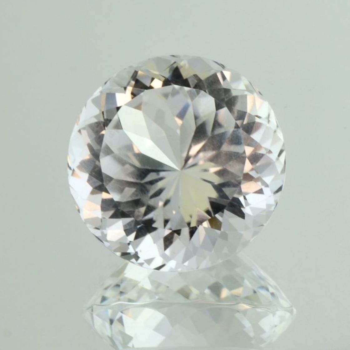 Topas rund farblos 44,03 ct