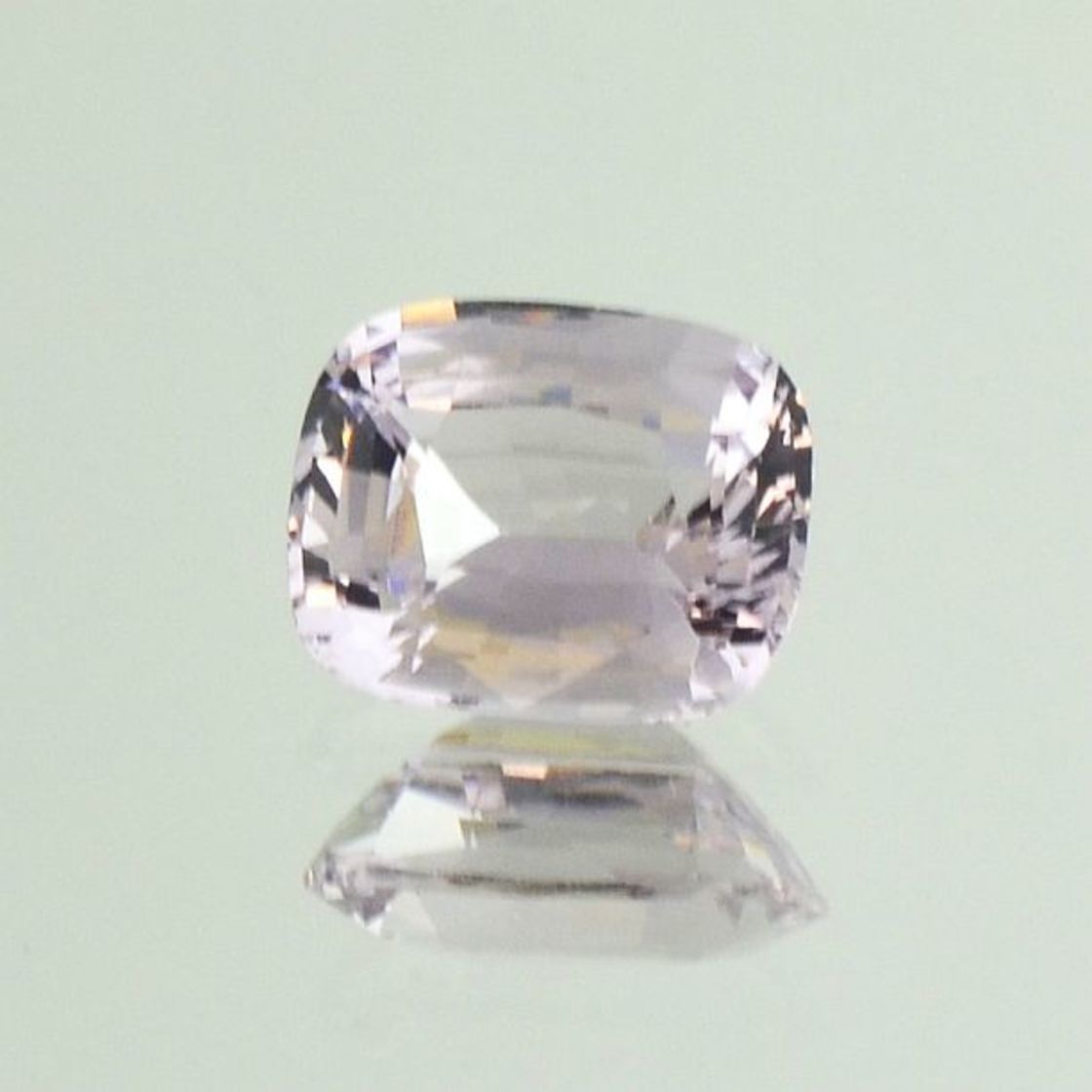 Spinel cushion light pink 2.05 ct