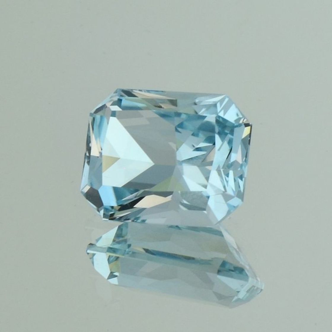 Topas octagon hellblau 11,11 ct