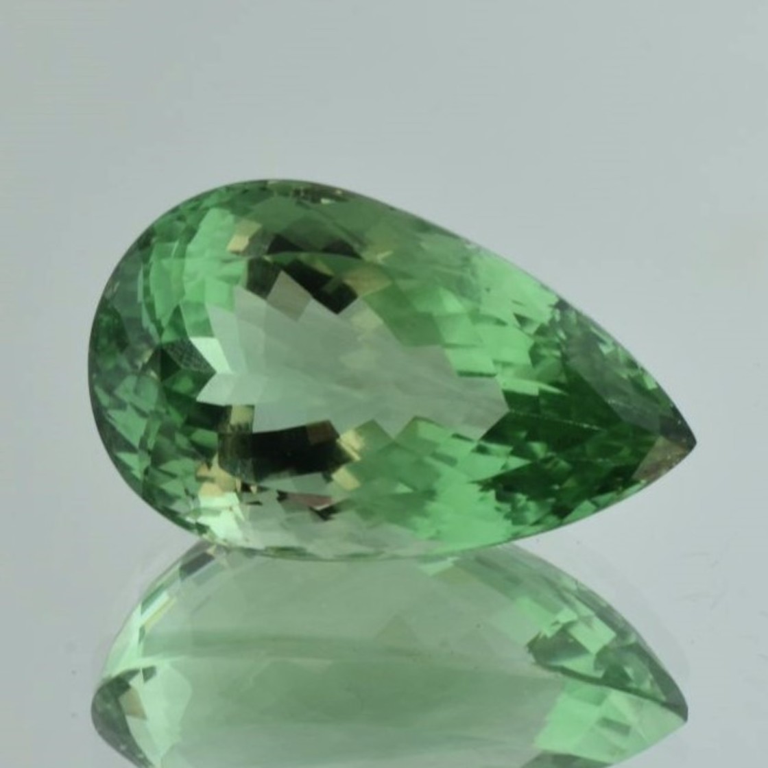 Prasiolite Quartz pear green 40.02 ct