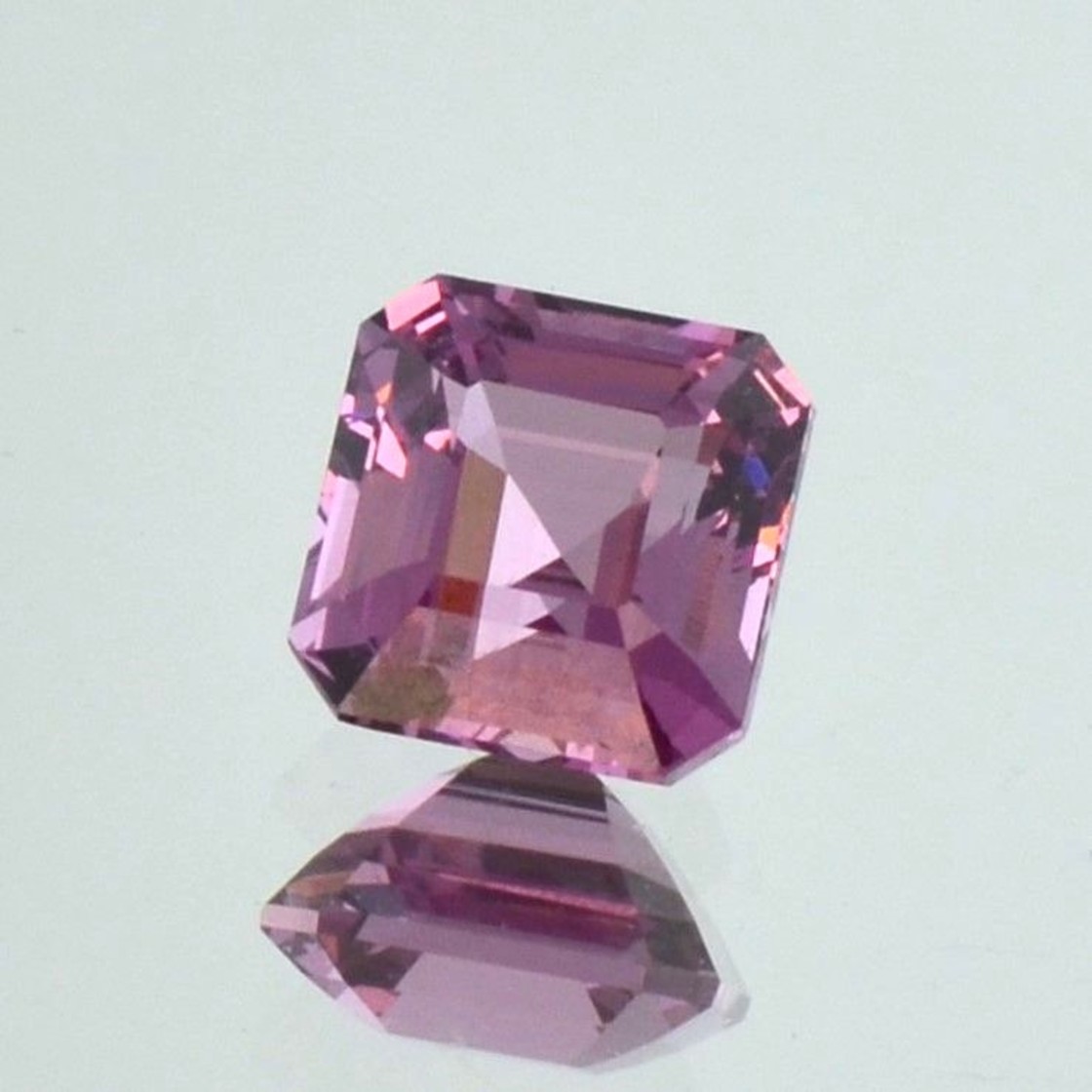 Spinell octagon purpur-rosa unbehandelt 2,55 ct