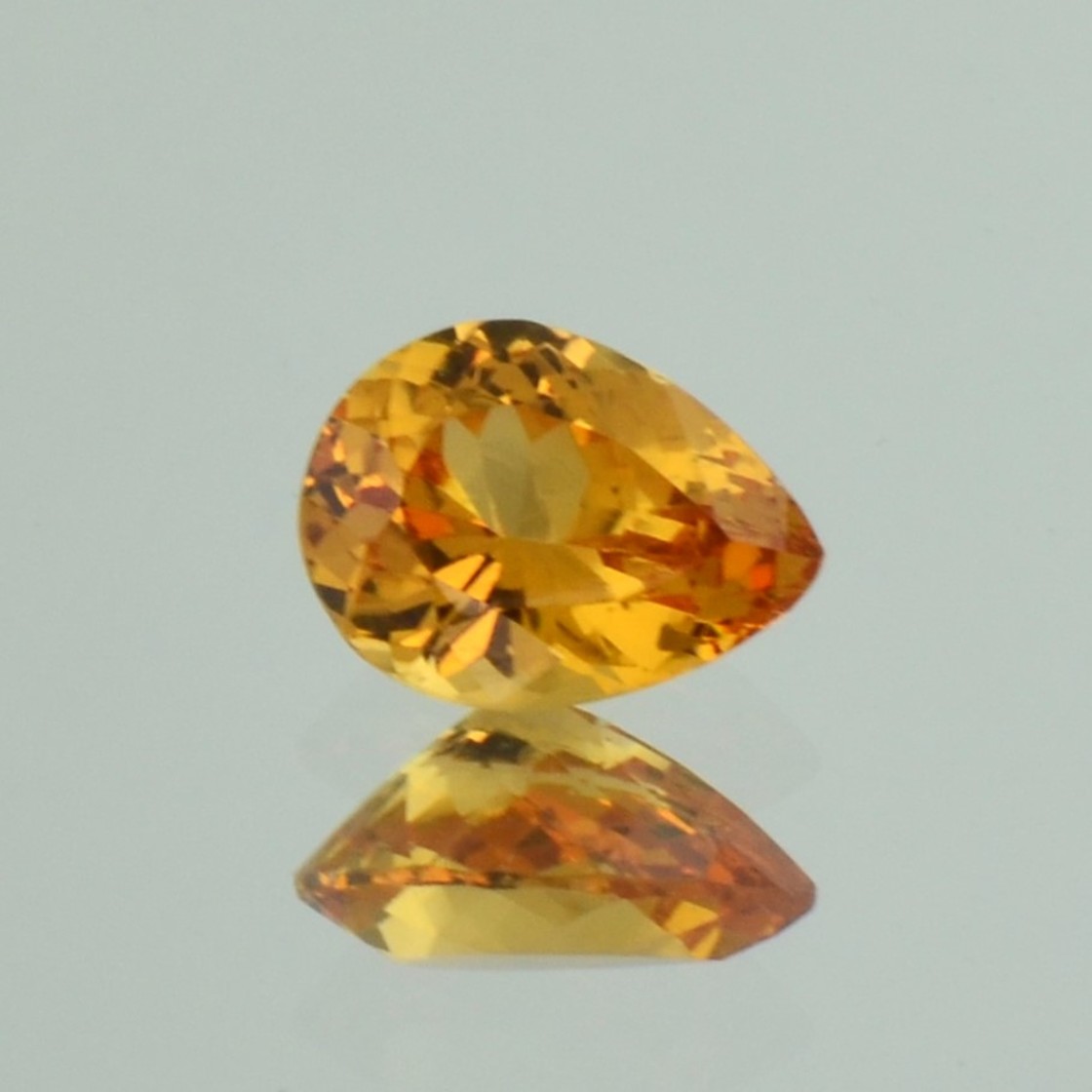 Granat Grossular Tropfen gelborange 1,25 ct