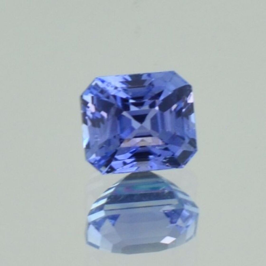 Saphir octagon blau unbehandelt 2,52 ct.