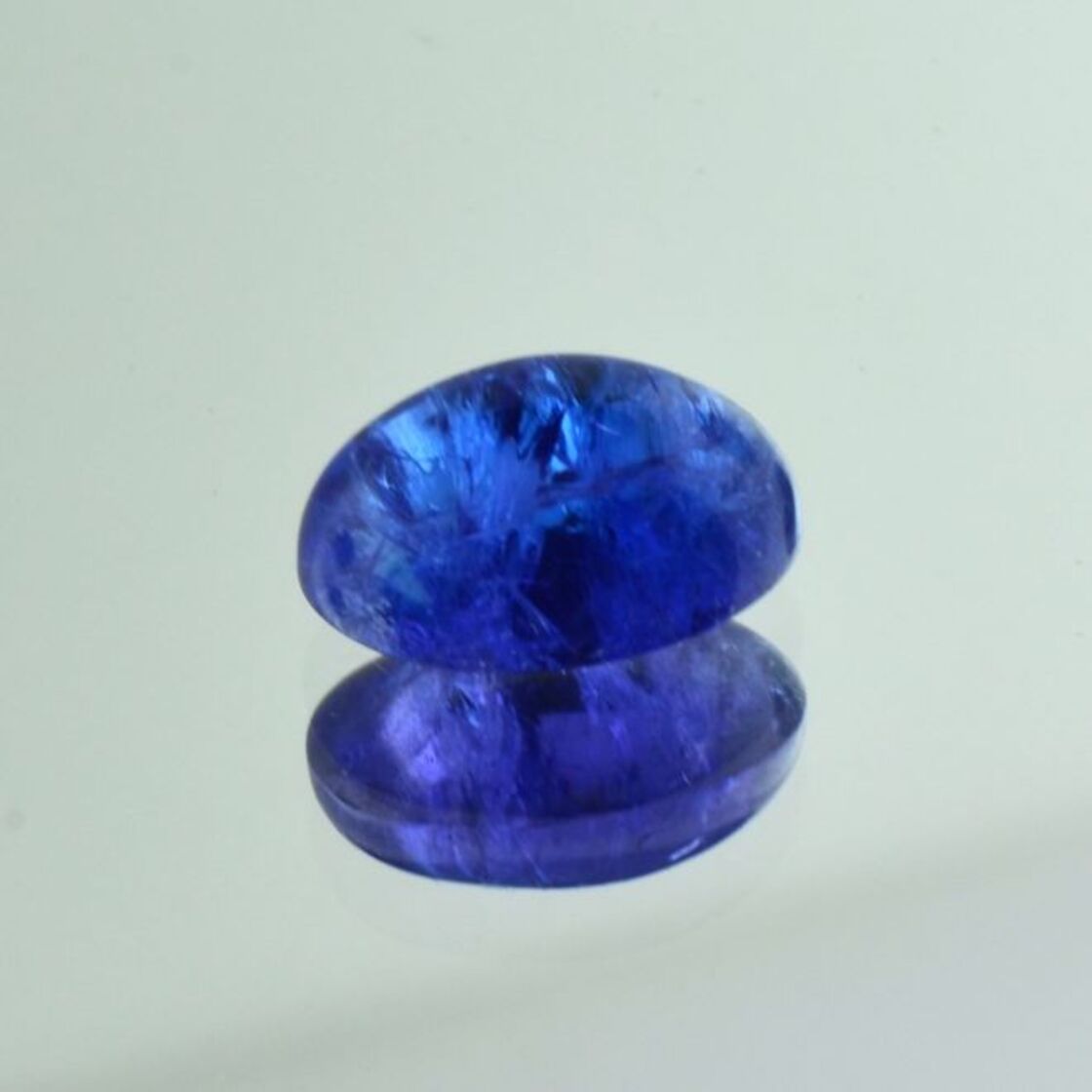 Tansanit Cabochon oval blau 8,78 ct