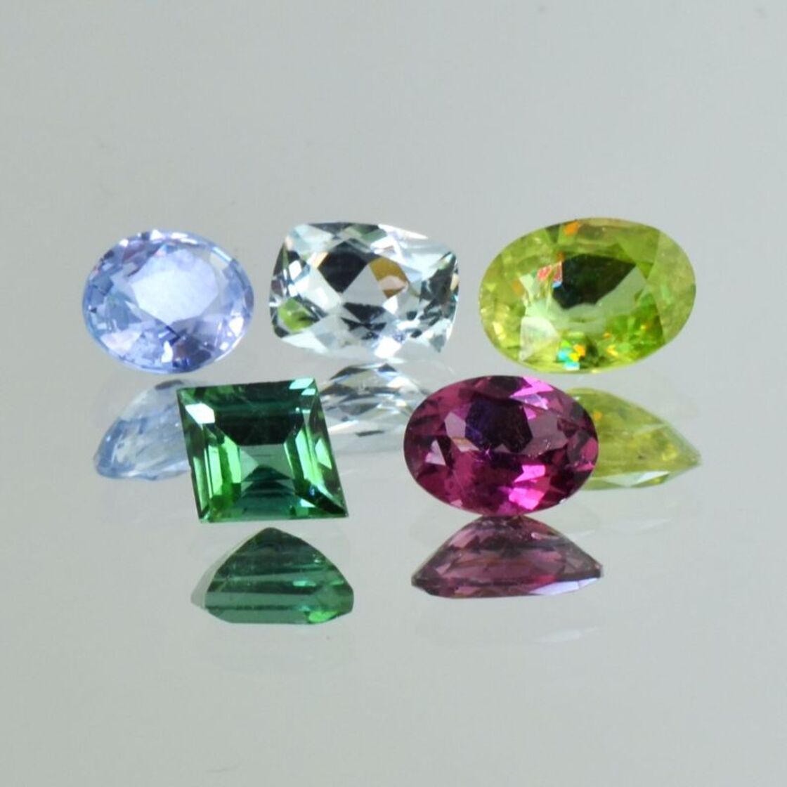 Mixed Lot facettiert multicolor 7,63 ct