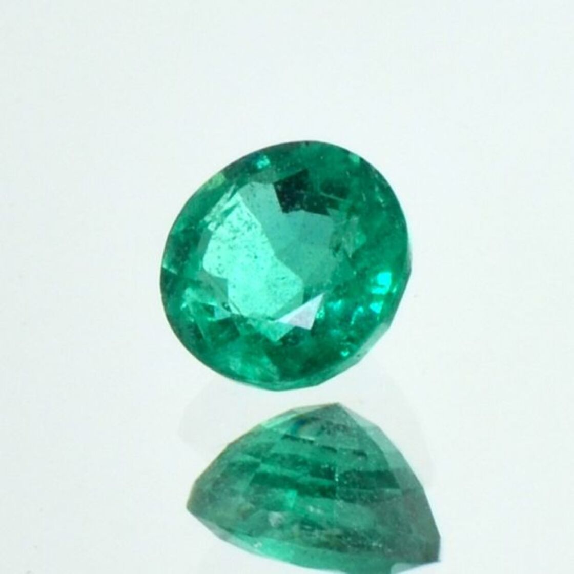 Smaragd rund grün 1,39 ct.