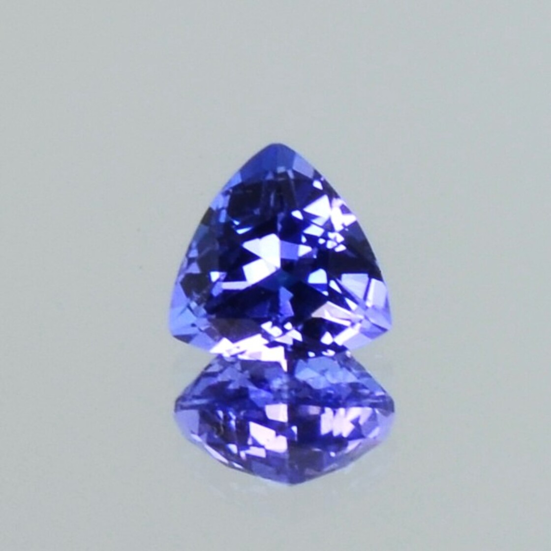 Tansanit Trillion blau 1,22 ct