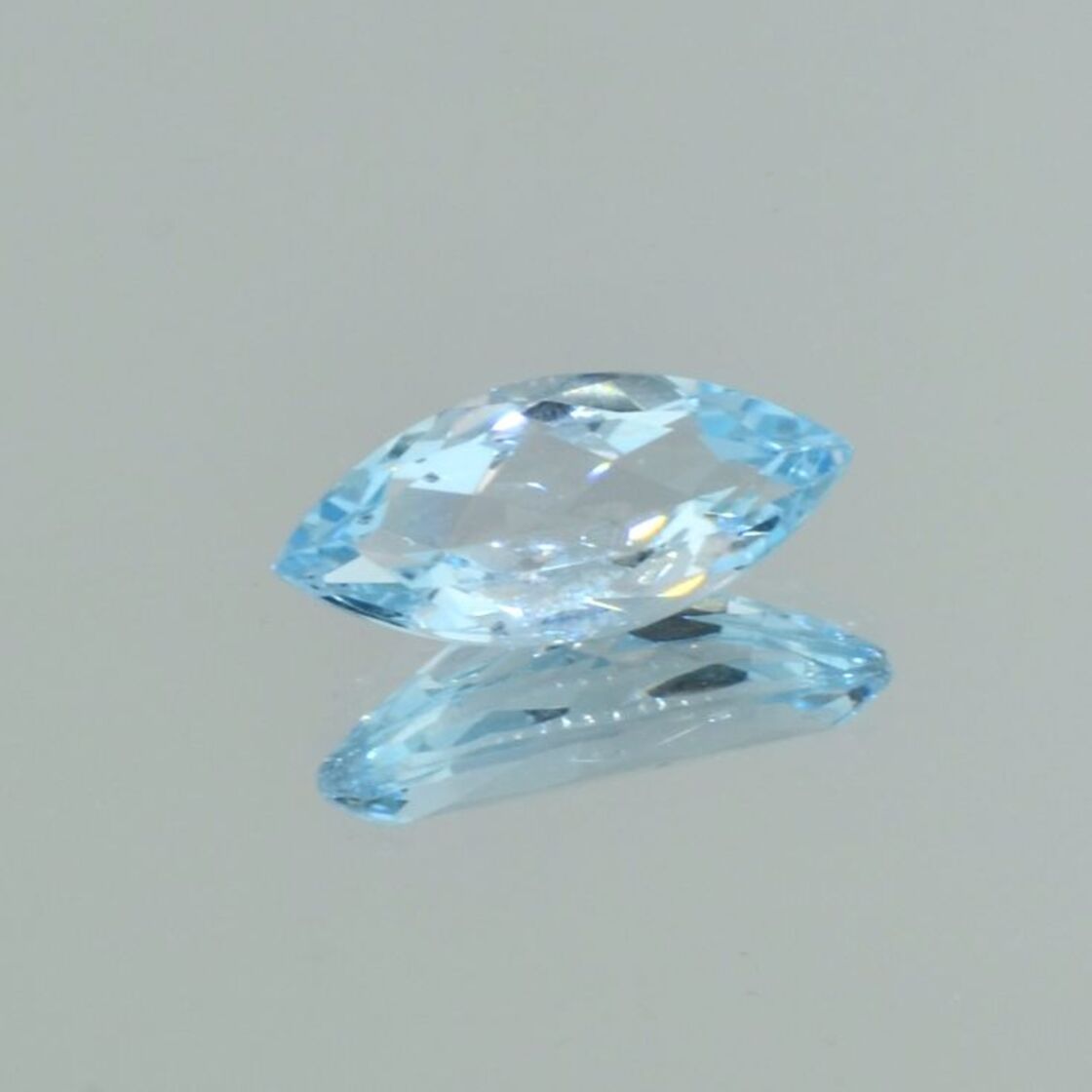 Aquamarine marquise light blue 4.59 ct