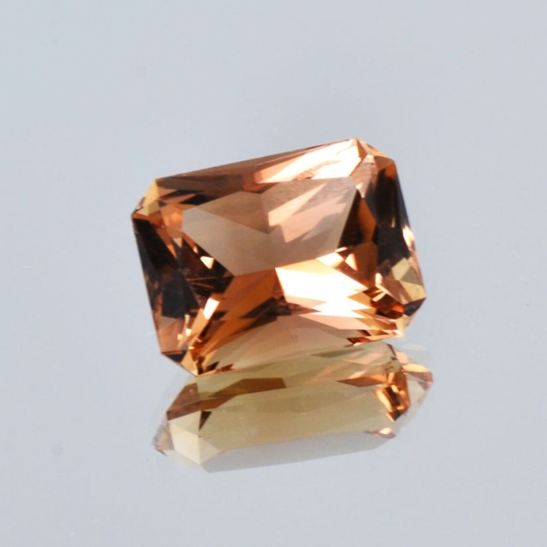 Topas octagon-princess gelblich braun 11,23 ct