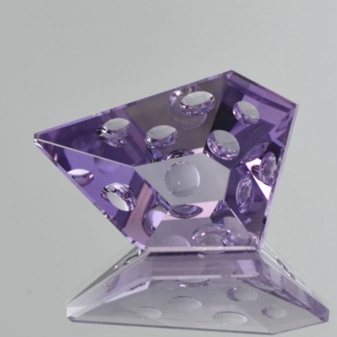 Amethyst Design-Fantasy lilac 46.92 ct.