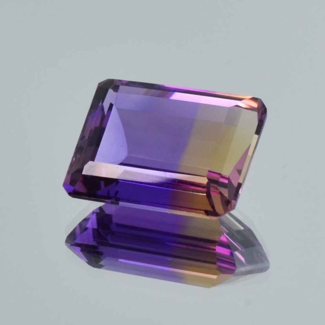 Ametrin octagon violett+gelb 18,98 ct.