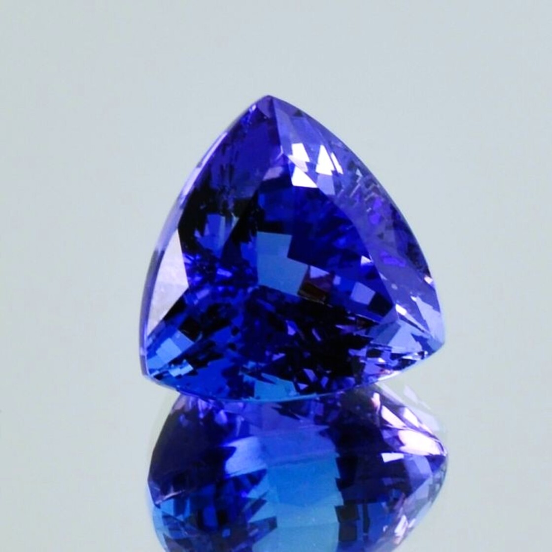Tansanit Trillion intensivblau 13,16 ct.