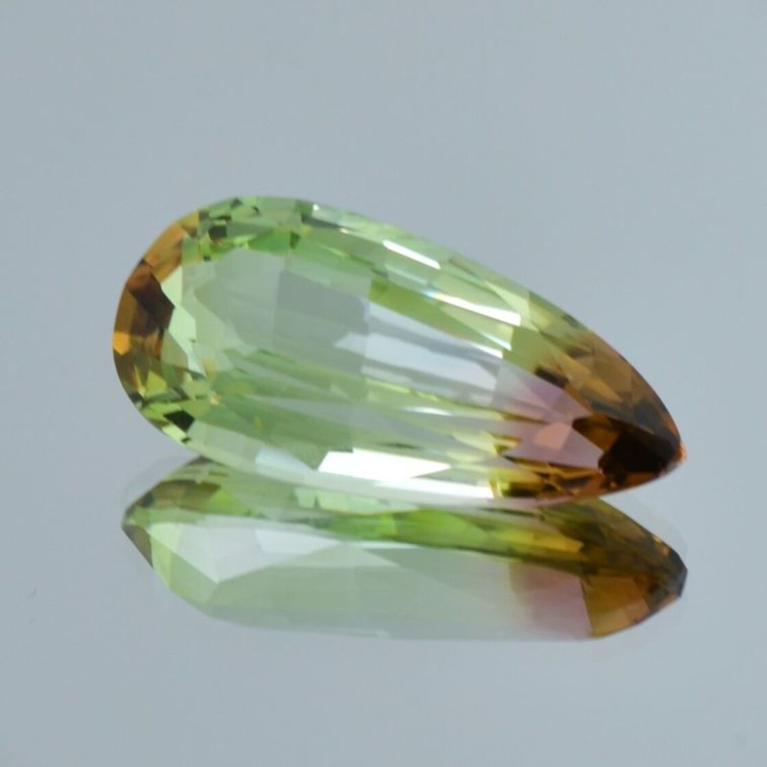 Tourmaline pear tricolor untreated 20.53 ct