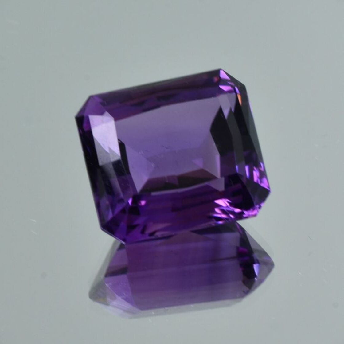 Amethyst octagon violett 22,35 ct.