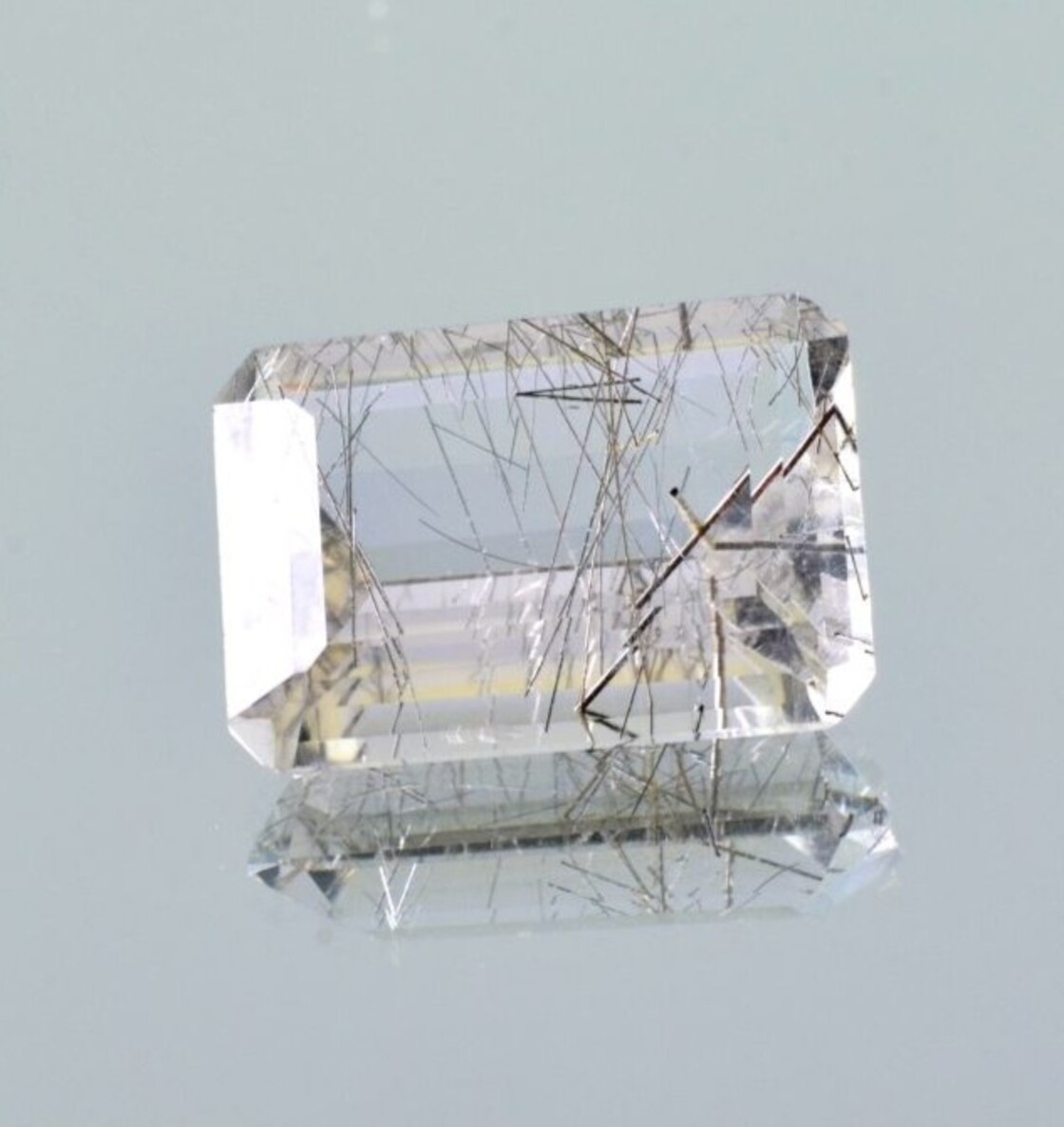 Rutilquarz octagon farblos 13,23 ct.