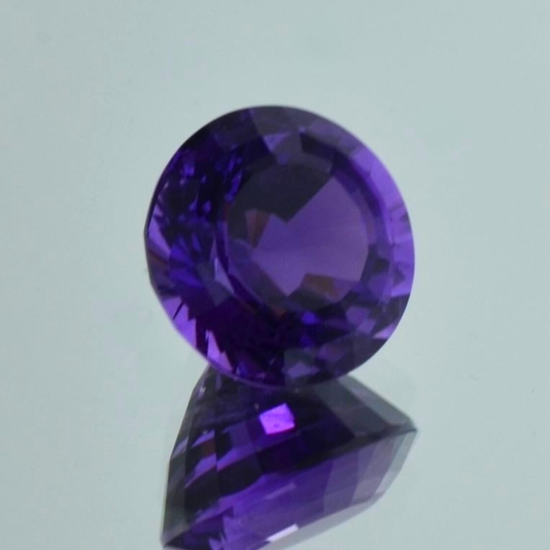 Amethyst round intense violet 9.92 ct