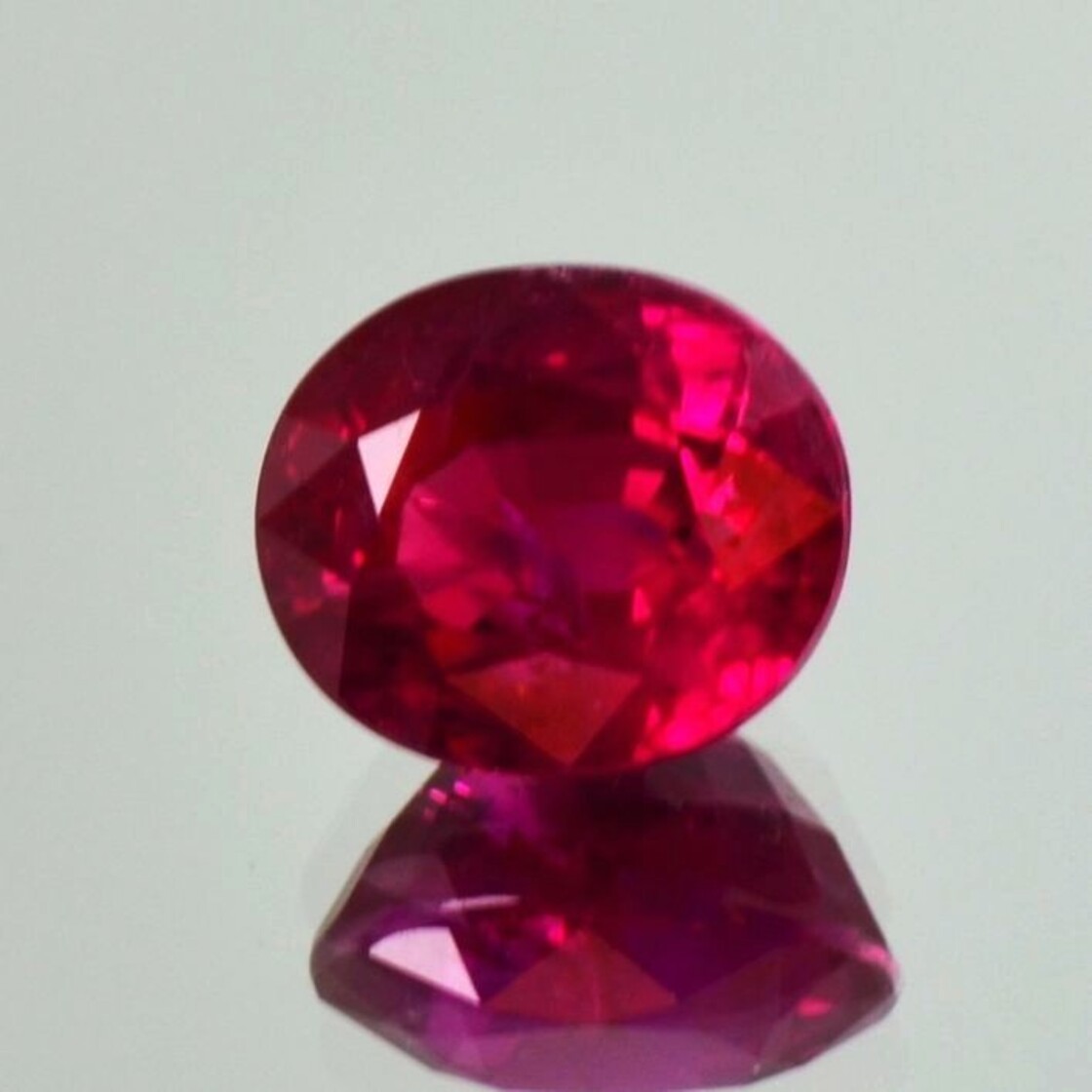 Burma Ruby oval intense pinkish red 3.83 ct.