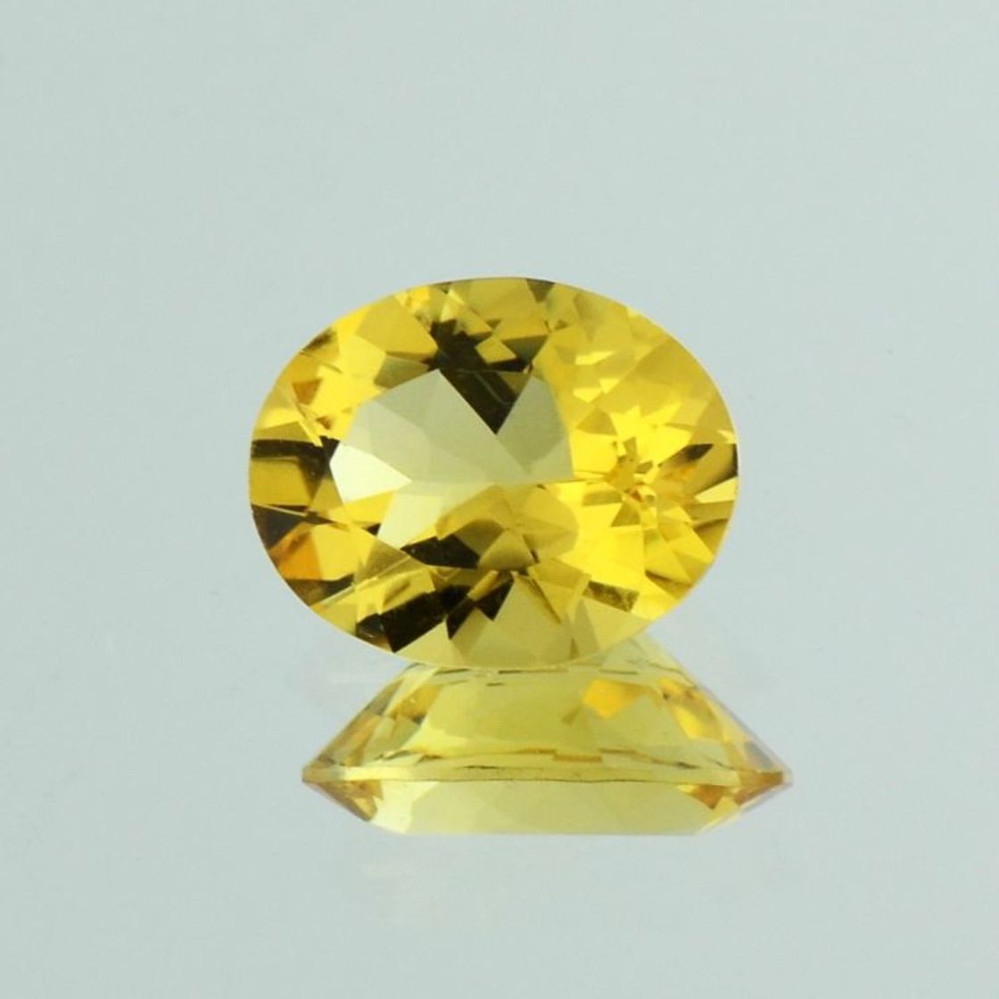 Golden Beryl oval golden yellow 2.18 ct