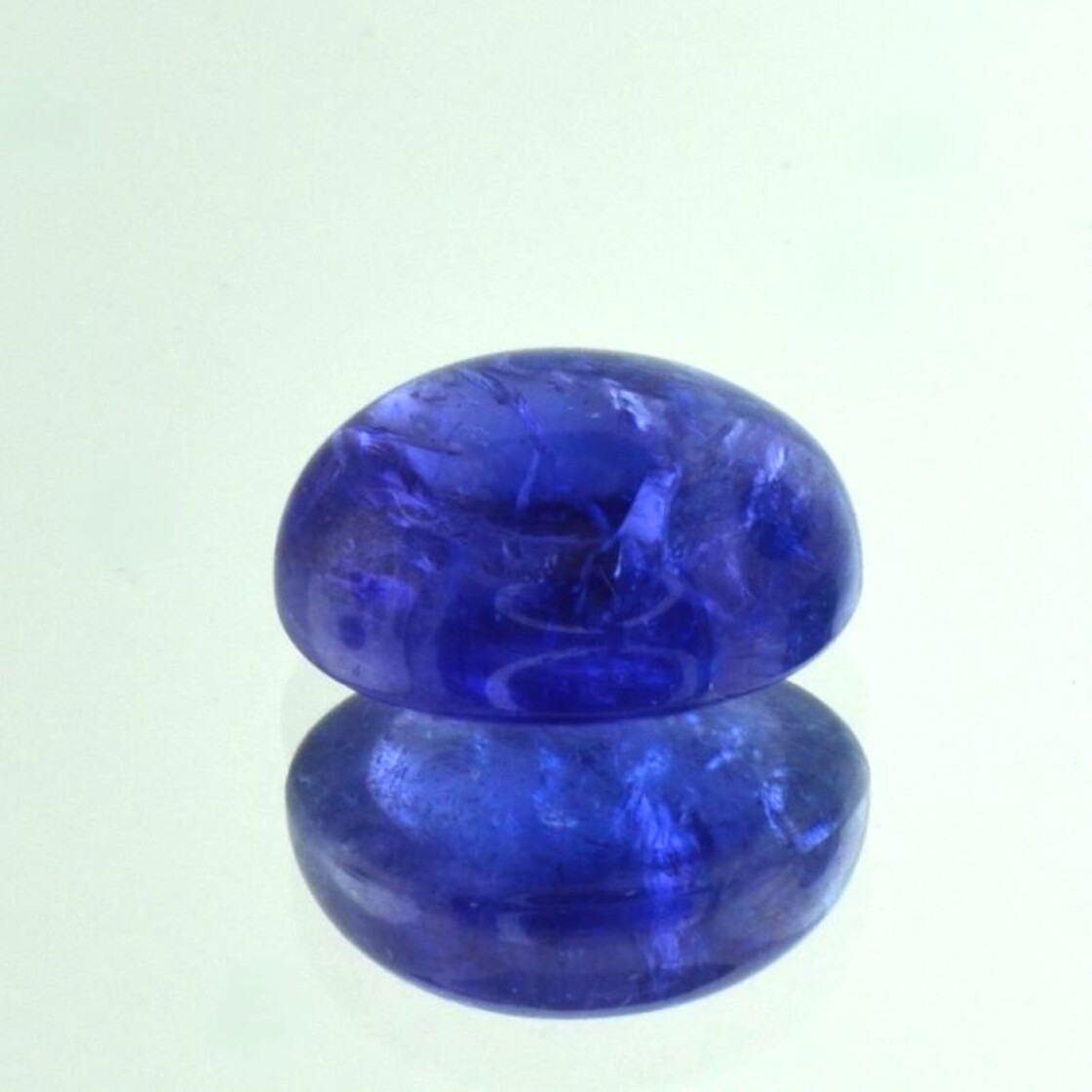Tanzanite cabochon oval blue 11.16 ct