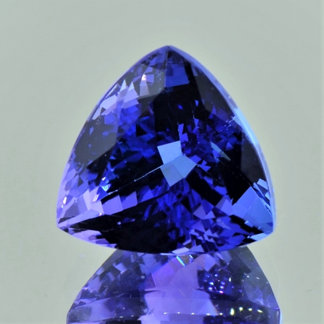 Tansanit Trillion intensivblau 13,16 ct.