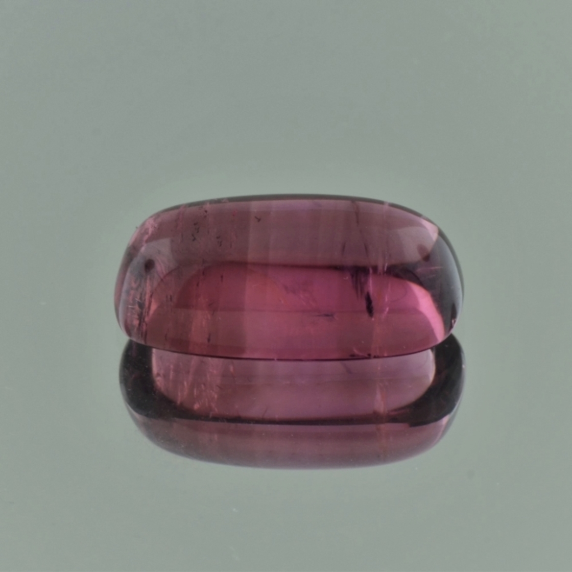 Tourmaline cabochon cushion 13.14 ct