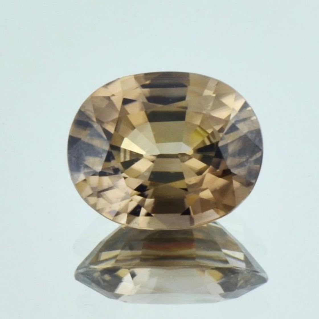 Zirkon oval braun 11,68 ct