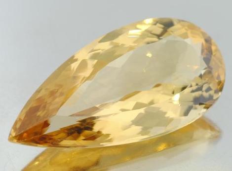 Goldberyll Tropfen 43,31 ct Goldberyll Tropfen 43,31 ct