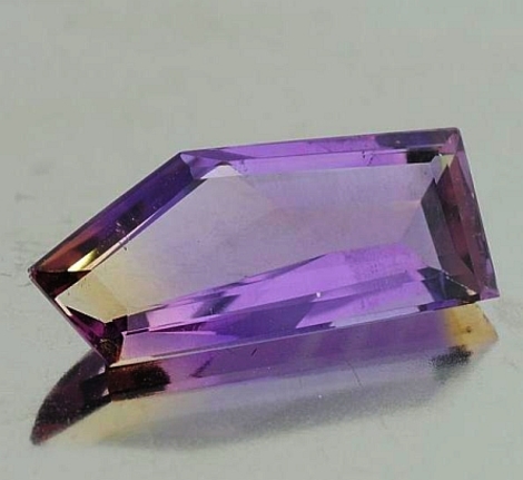 Ametrin Fantasy 12,04 ct Ametrin Fantasy 12,04 ct