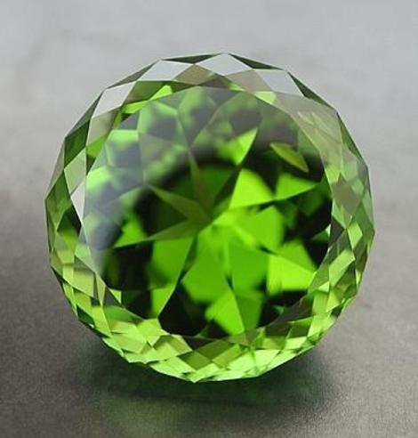 Peridot Rund Masterstone 46,12 ct Peridot Rund Masterstone 46,12 ct