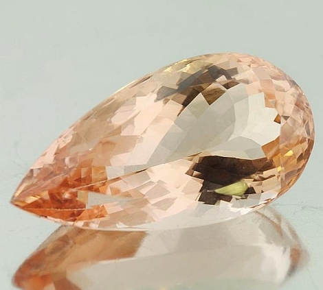 Morganit Tropfen 22,71 ct Morganit Tropfen 22,71 ct
