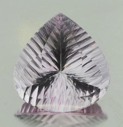 Amethyst Tropfen Laserschliff zartlila 44,59 ct Amethyst Tropfen Laserschliff zartlila 44,59 ct