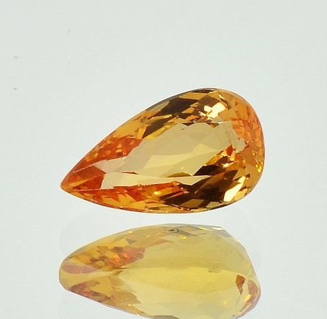 Imperial-Topas pear 3.93 ct