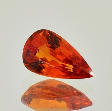 Mandarin-Garnet pear 2.68 ct Mandarin-Garnet pear 2.68 ct