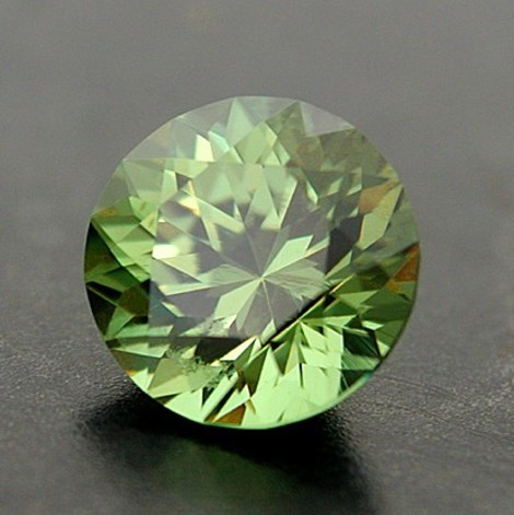 Demantoid rund 1,61 ct Demantoid rund 1,61 ct