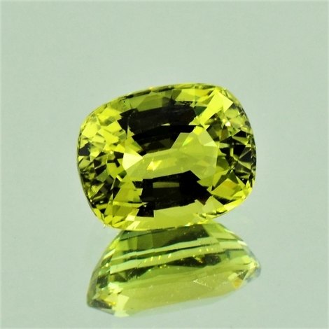 Chrysoberyll antikoval 3,31 ct Chrysoberyll antikoval 3,31 ct