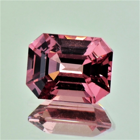 Spinell octagon rosa-orange 5,74 ct