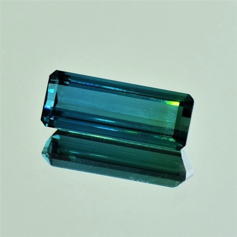Indigolith octagon 4,48 ct. Indigolith octagon 4,48 ct.