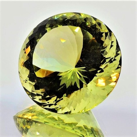Beryl Heliodore round yellowish green 40.36 ct Beryl Heliodore round yellowish green 40.36 ct