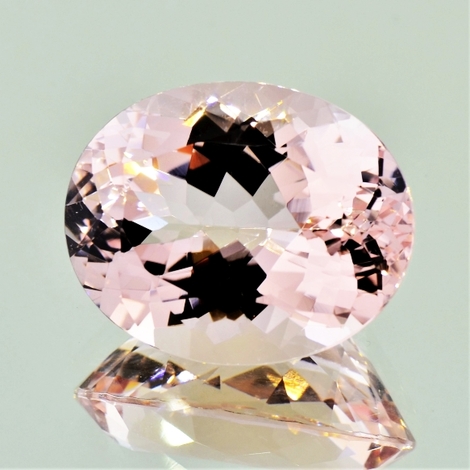 Morganit oval rosa 23,97 ct Morganit oval rosa 23,97 ct