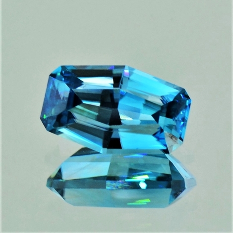 Zirkon Designschliff blau 6,58 ct Zirkon Designschliff blau 6,58 ct