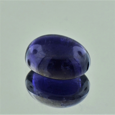 Iolith Cabochon oval dunkelblau 6,04 ct Iolith Cabochon oval dunkelblau 6,04 ct